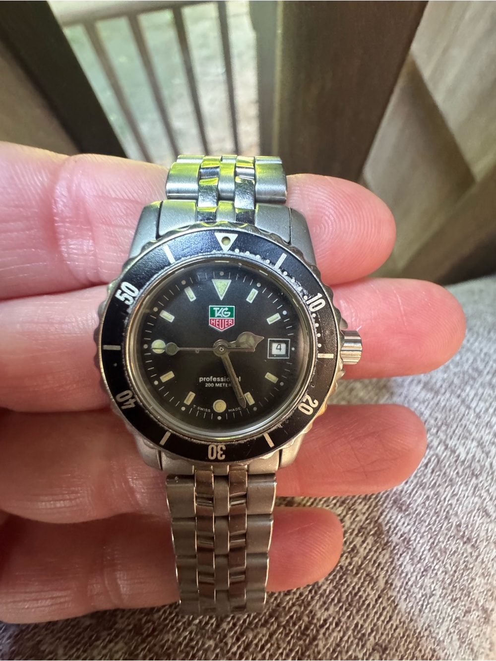 Vintage TAG HEUER Women's Watch Professional 200m WD1410-G-20 28mm Diver